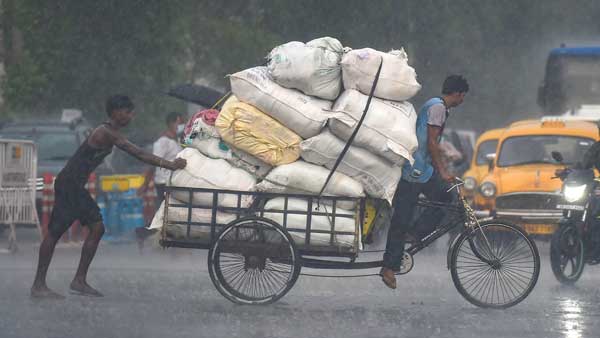 Delhi weather: Light rain likely today; maximum temperature to hover around 41 °C