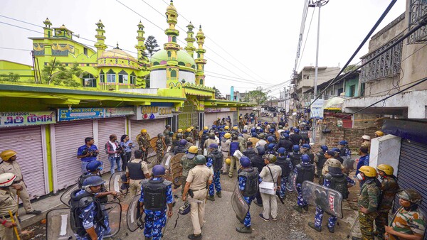 Prophet remarks row: Internet shut in 2 Howrah, Murshidabad amid unrest