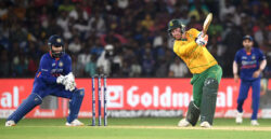 In Pics: India lose plot, South Africa up 2-0