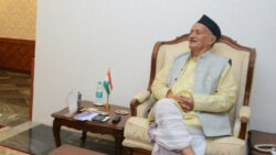 Maharashtra political crisis: Congress, BJP leaders reach Governor's residence