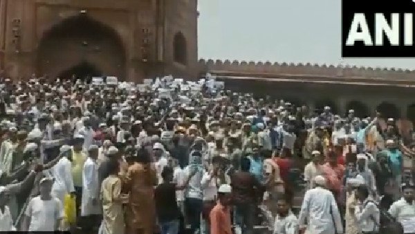 Prophet row: Protests erupt at Delhi's Jama Masjid demanding Nupur Sharma's arrest