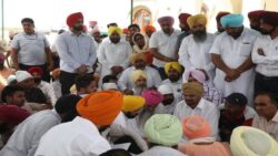 Punjab CM Bhagwant Mann meets Sidhu Moosewala's family amid protests