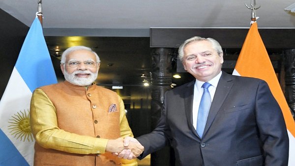 PM Modi meets Argentinian President Fernandez in Germany