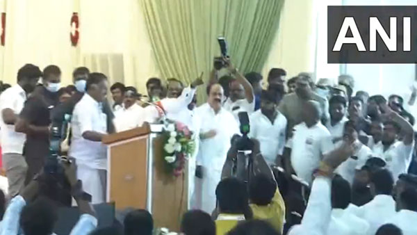 Watch: Bottles thrown at former Deputy CM O Panneerselvam at AIADMK meet