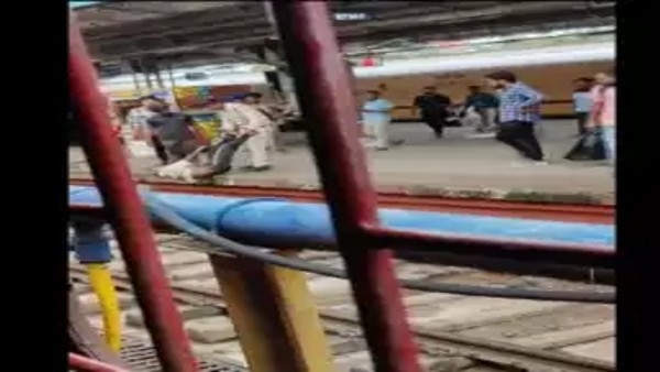 MP cop suspended after video of him thrashing elderly man at Jabalpur Railway Station goes viral