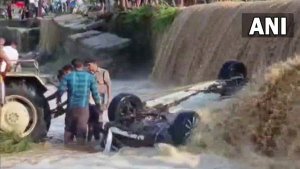 9 dead as car falls into river in Uttarakhand