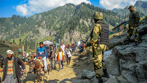 Amarnath yatra temporarily suspended due to bad weather