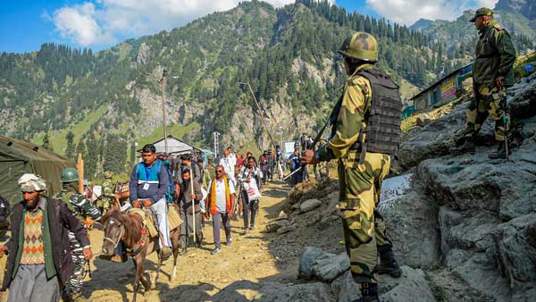 Amarnath Yatra briefly disrupted due to fresh landslides