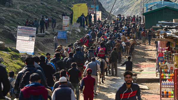 Amarnath Yatra resumes after 2-day gap, pilgrims hopeful of 'darshan'