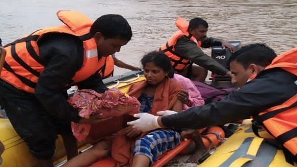 Chhattisgarh: Home Guard jawans help tribal woman deliver baby on river bank in rain-hit Bijapur