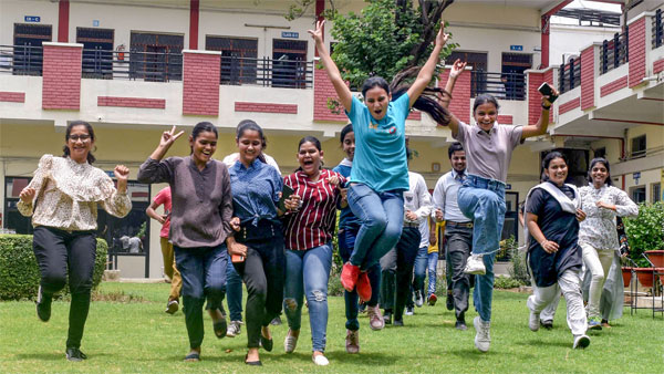 CBSE Class 10, 12 results 2022: Delhi sets a unique record