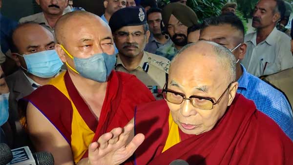 Solution to India-China issues lie in talks, not military, says Dalai Lama