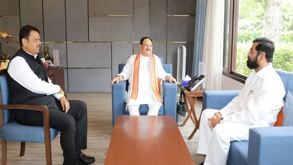 Maha CM Shinde, Fadnavis discuss cabinet expansion with BJP central leadership