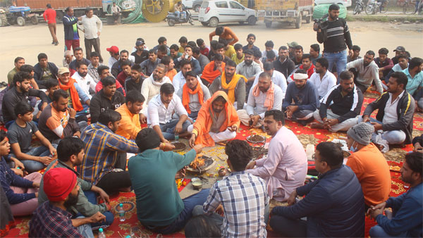 Outburst against Hindu rituals like bhumi puja is against secularism