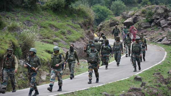 160 km high-altitude trekking undertaken by Indian Army in Himachal