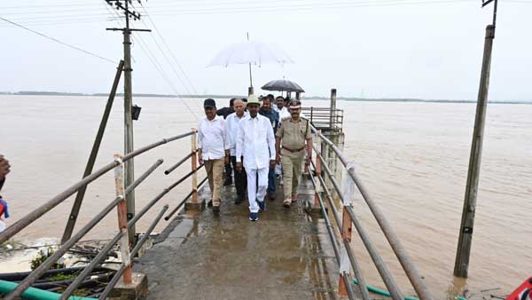 Telangana CM visits flood-hit districts by road, reviews situation