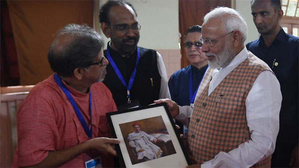 PM Modi pays tributes to freedom fighters Tilak and Azad on their birth anniversaries