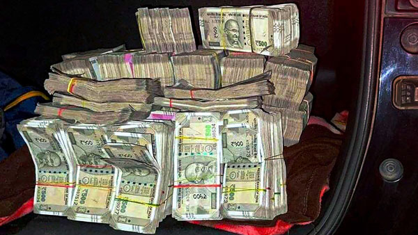 3 Jharkhand Congress MLAs arrested after they were caught with cash in Bengal