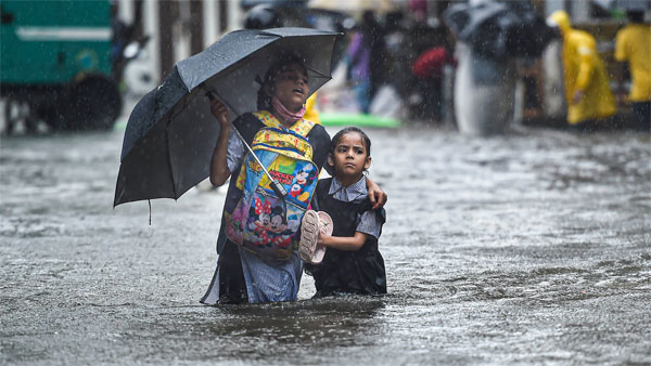 Maharashtra rains: Heavy rains in Thane, water-logging near CM Shinde's house