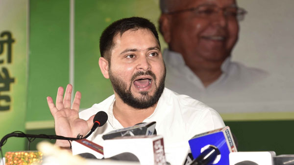 ‘Don’t want a statue in Rashtrapati Bhavan’: Tejashwi on Murmu