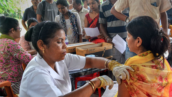 PM Modi sends appreciation letters to vaccinators as India achieves 200-crore vaccine doses landmark