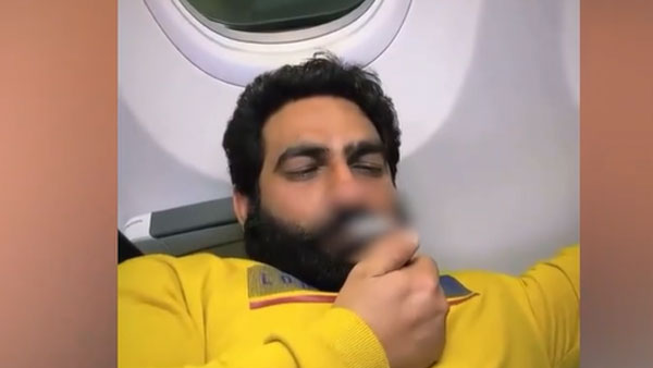 Old video of Instagram influencer Bobby Kataria smoking cigarette on SpiceJet plane goes viral; FIR filed