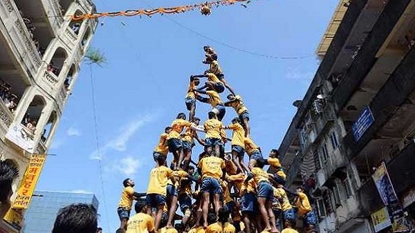 Dahi Handi 2022: Supporters of Shinde, Uddhav gear up for show of strength in Thane