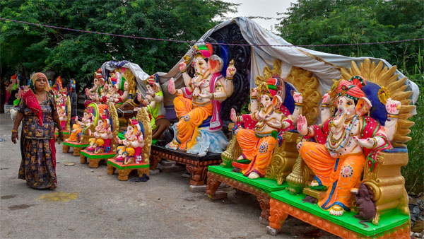 Ganesh Chaturthi 2022: Here are messages, quotes to share with your family, friends on this festival