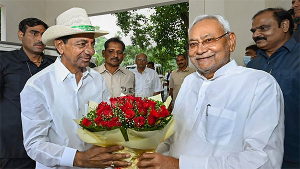 'Latest comedy show of Opposition unity': Sushil Modi on KCR-Nitish Kumar meet