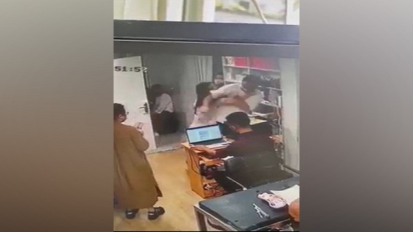 Mizoram CM's daughter assault a doctor in viral video; Zoramthanga tenders apology