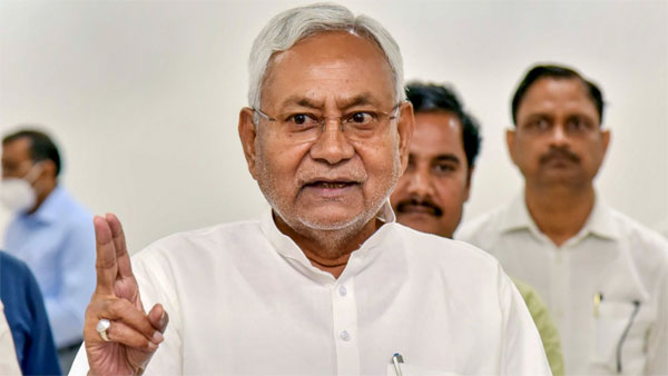 Timeline: Tracing Nitish Kumar's Love-Hate Relationship | Top points