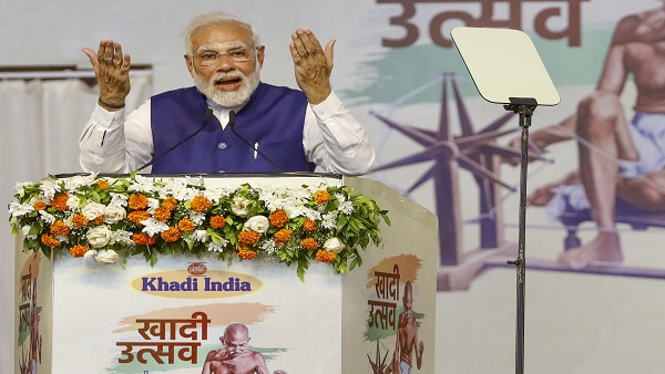 Gift only khadi products: PM Modi's appeal to people