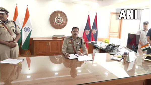 Sanjay Arora takes charge as commissioner of Delhi Police