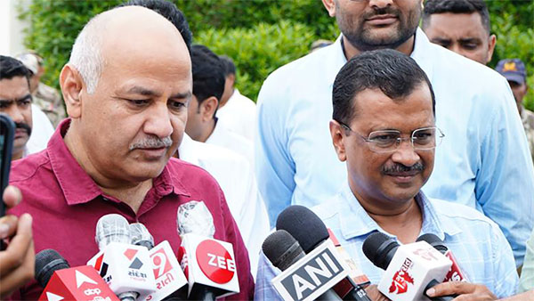 Kejriwal my guru, will never betray him: Manish Sisodia