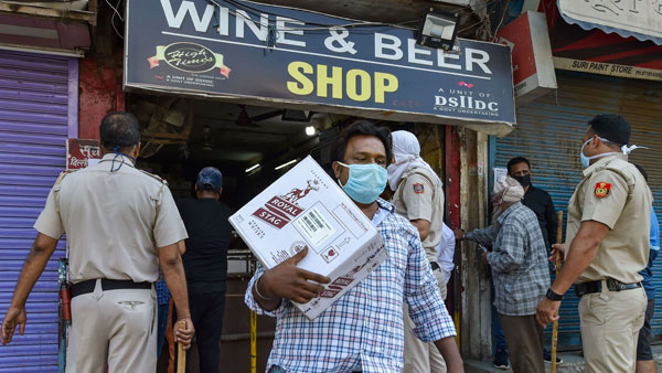 500 liquor stores to be opened by Delhi government by September 1