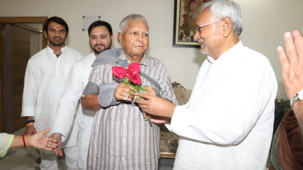 Nitish Kumar, Lalu Prasad Yadav all smiles at first meet after new government formation