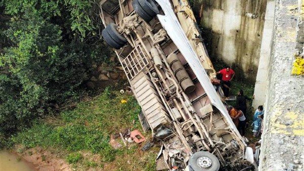 Six killed, many injured as bus falls off bridge in Jharkhand; PM Modi expresses grief