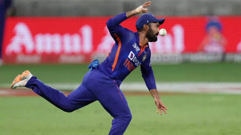 WATCH: Never seen before - Dinesh Karthik the bowler