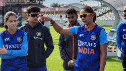 India look for improved batting effort in must-win tie