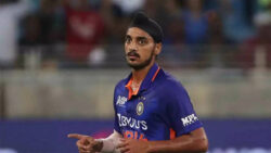 'Arshdeep should have bowled the 19th over vs Pak & SL and Bhuvi the 20th'