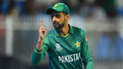 Hafeez slams selectors for leaving Malik out of Pakistan's T20 World Cup squad