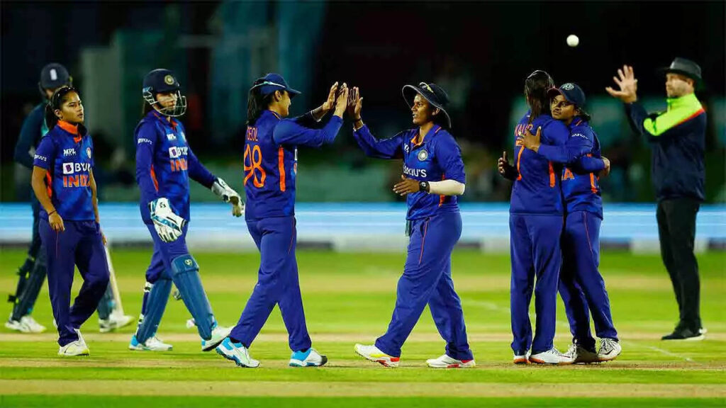 2nd ODI: India beat England by 88 runs to clinch series