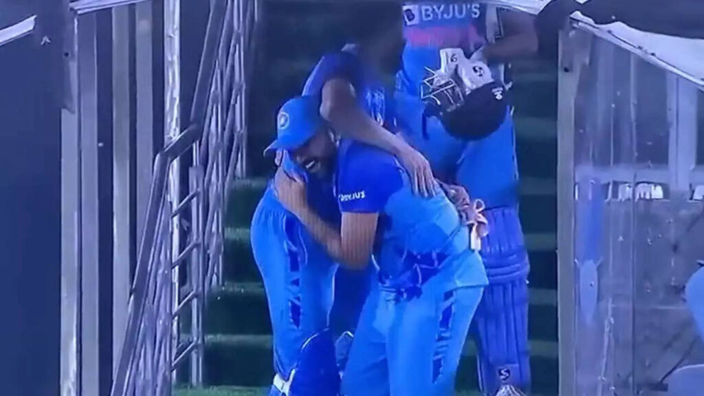 Watch: Kohli & Rohit's ecstatic celebrations after series win vs Australia