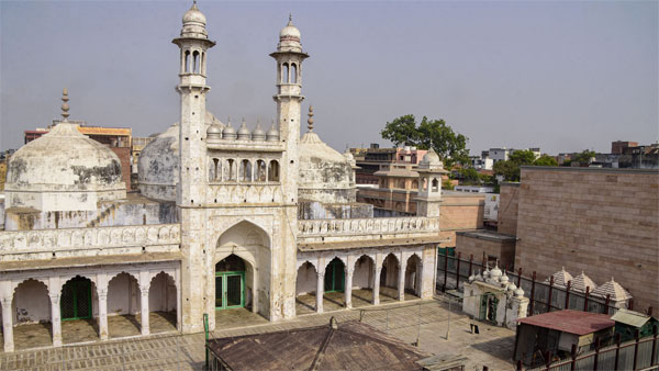 Gyanvapi Mosque row: Muslim side to move Allahabad High Court