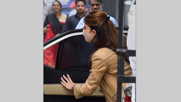 Jacqueline appears before EOW in Sukesh Chandrashekhar case