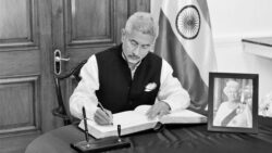 Queen's death: EAM Jaishankar signs condolence book at UK High Commission