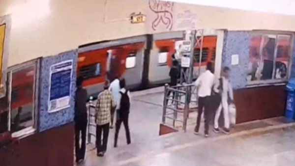 How this RPF jawan saved a man from getting crushed by a high-speed train (Watch)