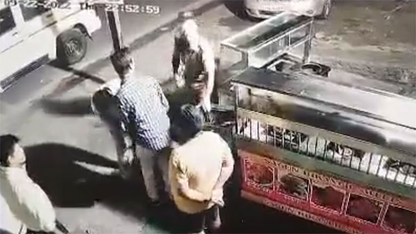 Cop beats up shopkeeper in Ludhiana in viral video