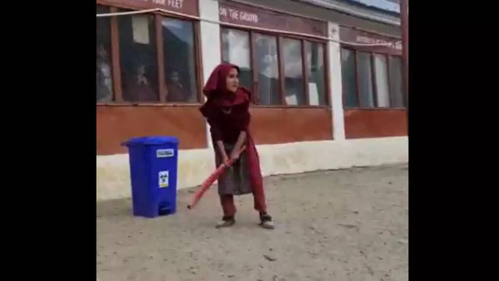 Watch: 'Virat Kohli' wannabe schoolgirl from Ladakh bats like a pro