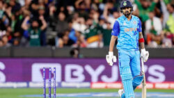 Can't drop KL Rahul on basis of two bad innings: Vikram Rathour